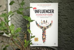 Sách INFLUENCER - Phương Pháp 5 Bước Để Trở Thành Người Có Tầm Ảnh Hưởng Nhất Trong Lĩnh Vực Của Bạn
